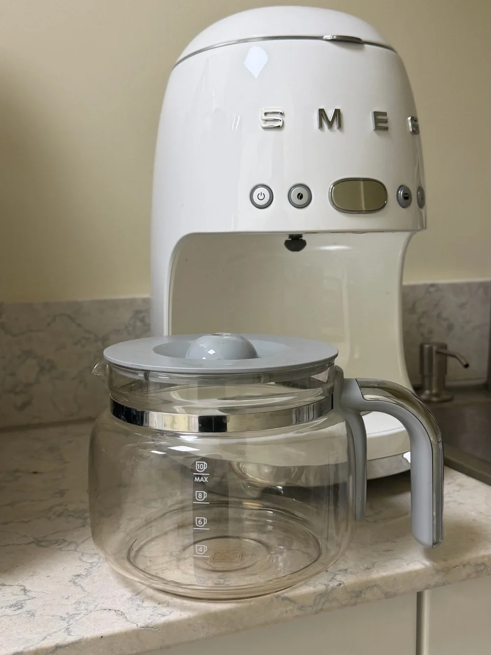 SMEG White Drip Coffee Maker - Retro Design